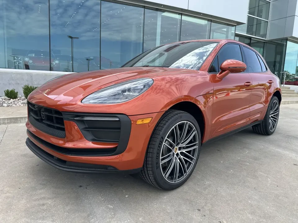 2024 Porsche Macan GTS - Image 7 of 9
