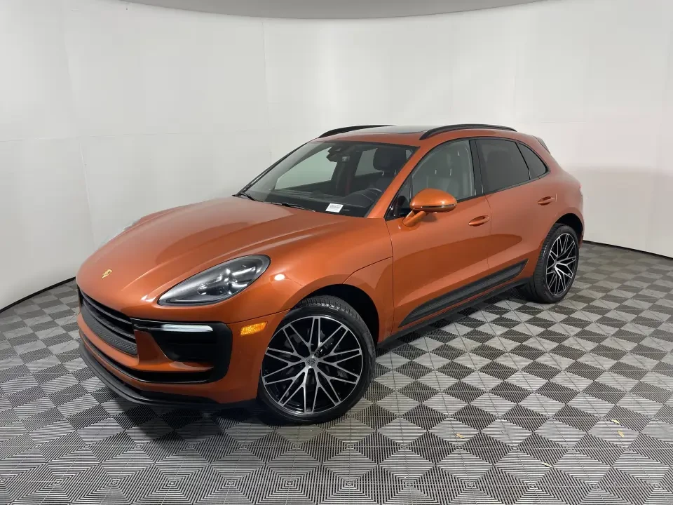 2024 Porsche Macan GTS - Image 6 of 9