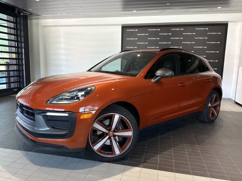 2024 Porsche Macan GTS - Image 12 of 13