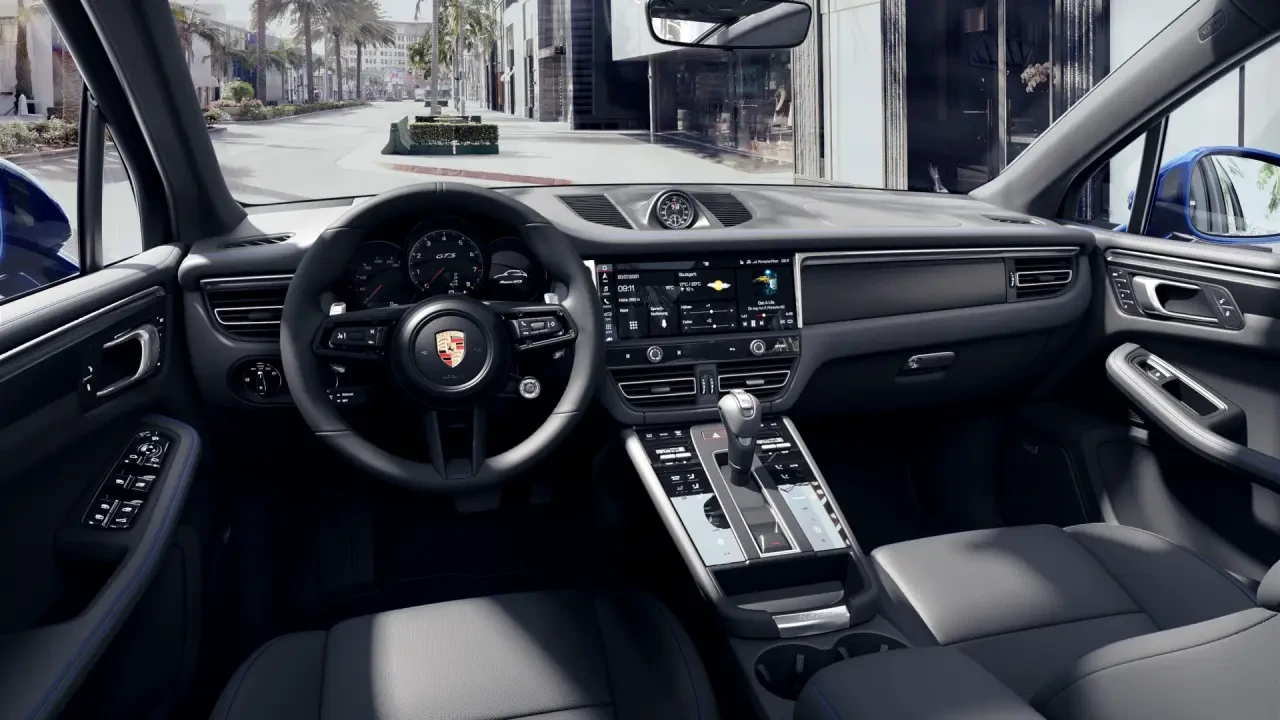 2024 Porsche Macan GTS - Image 4 of 6
