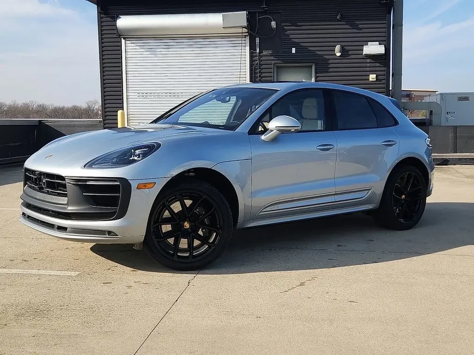 2024 Porsche Macan GTS - Image 2 of 10