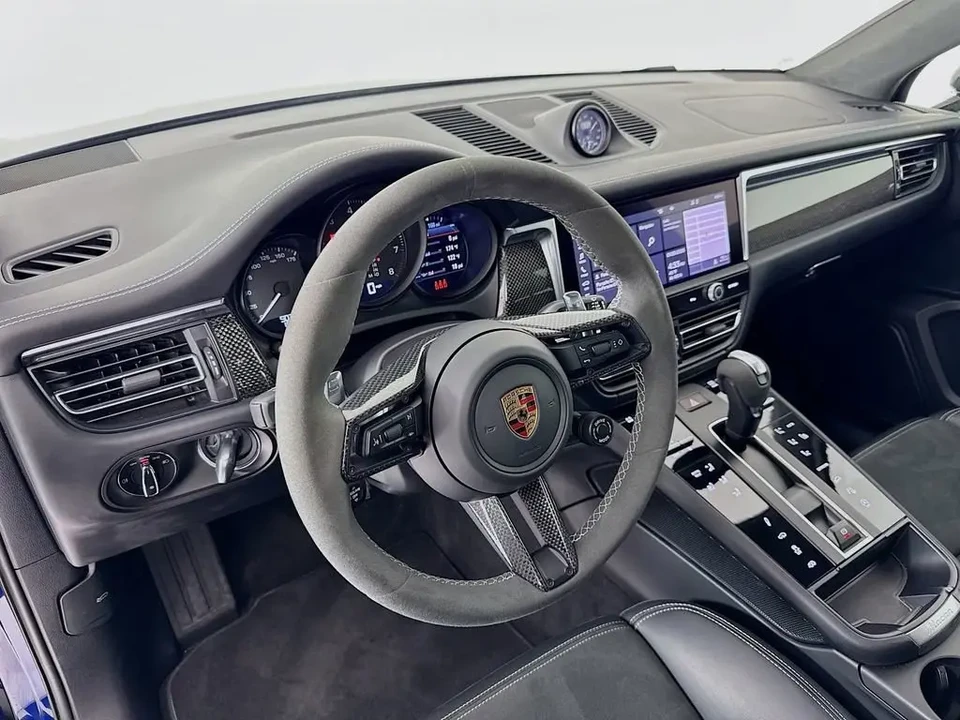 2024 Porsche Macan GTS - Image 4 of 13