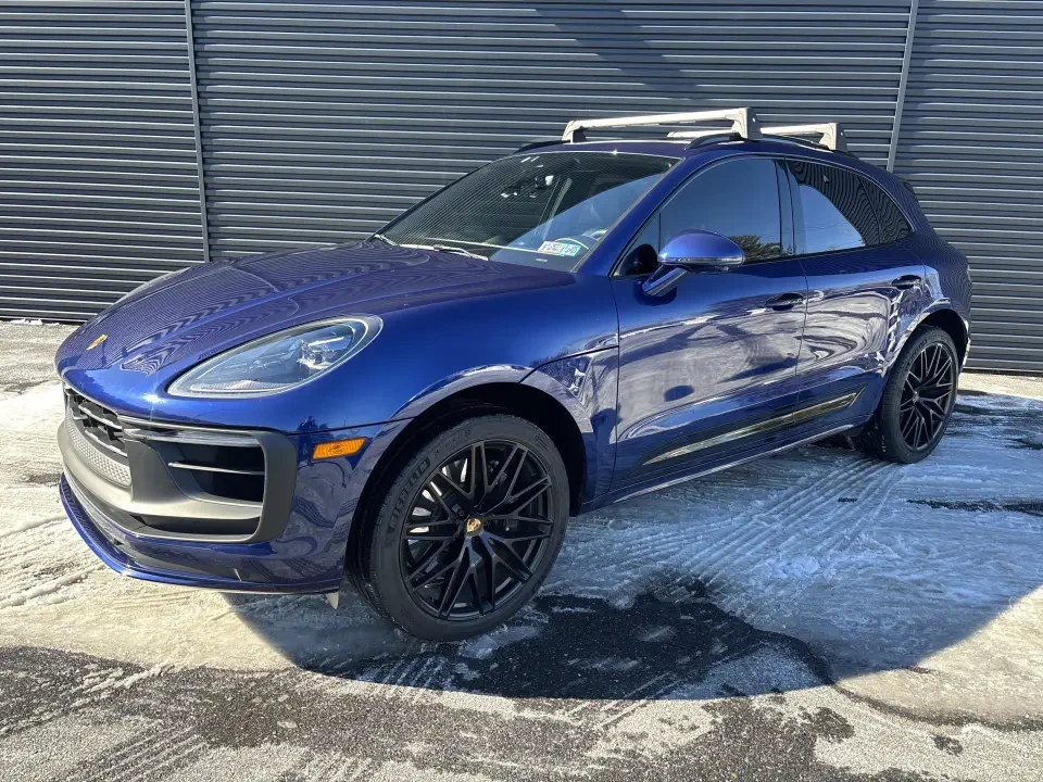 2024 Porsche Macan GTS - Image 9 of 13