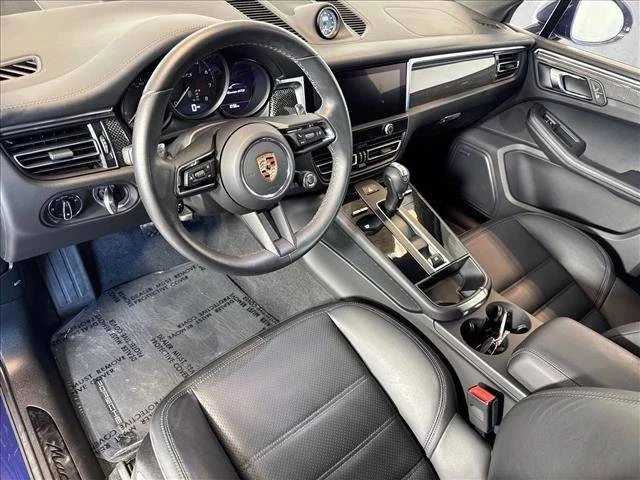 2024 Porsche Macan GTS - Image 4 of 5