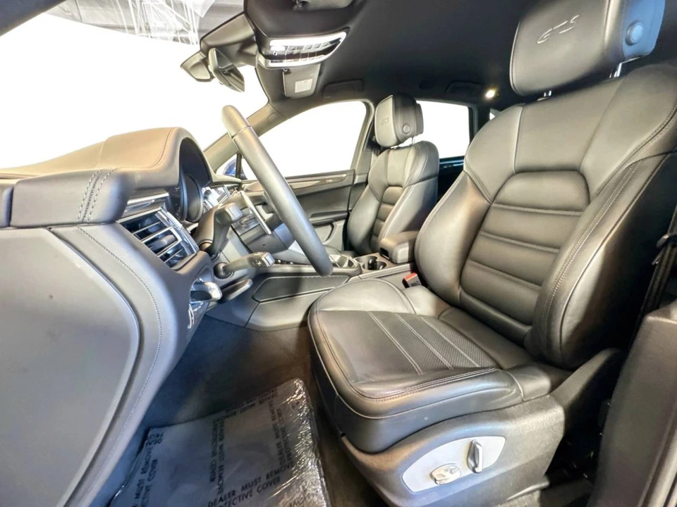 2024 Porsche Macan GTS - Image 5 of 5