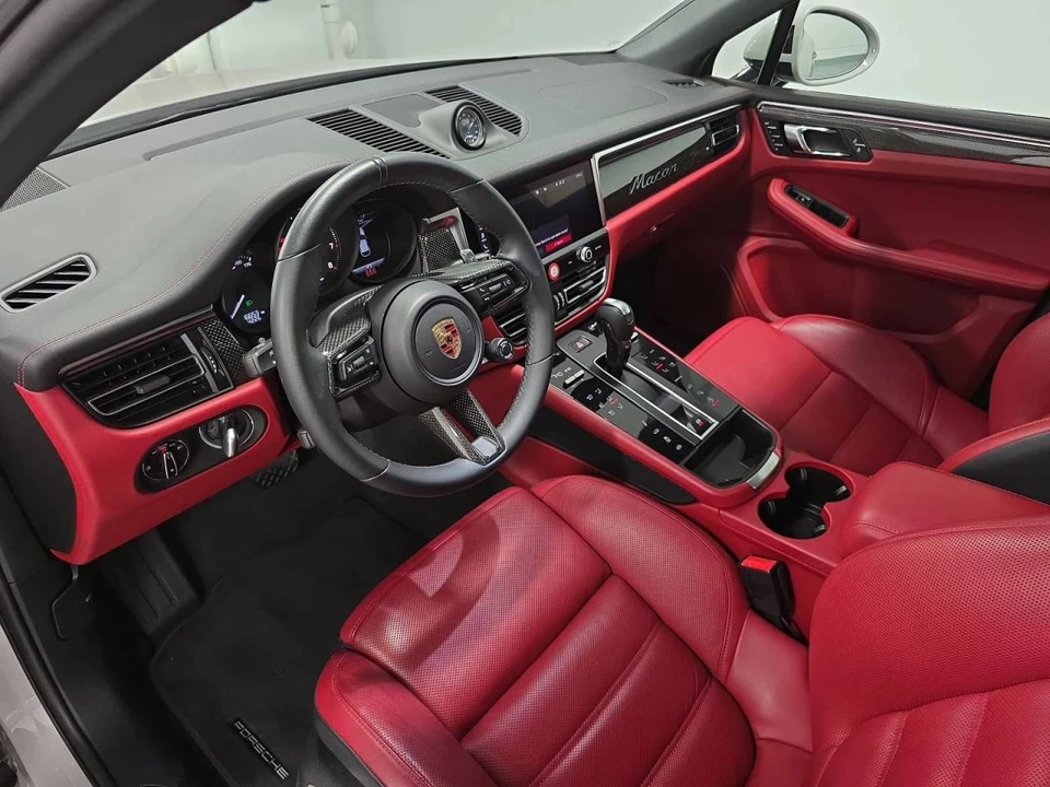 2024 Porsche Macan GTS - Image 4 of 5
