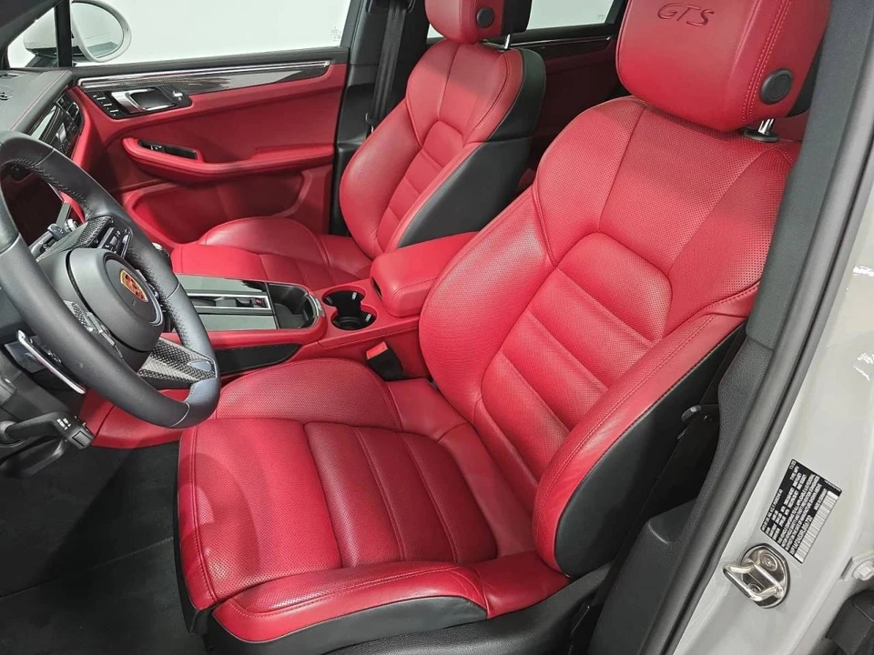 2024 Porsche Macan GTS - Image 5 of 5