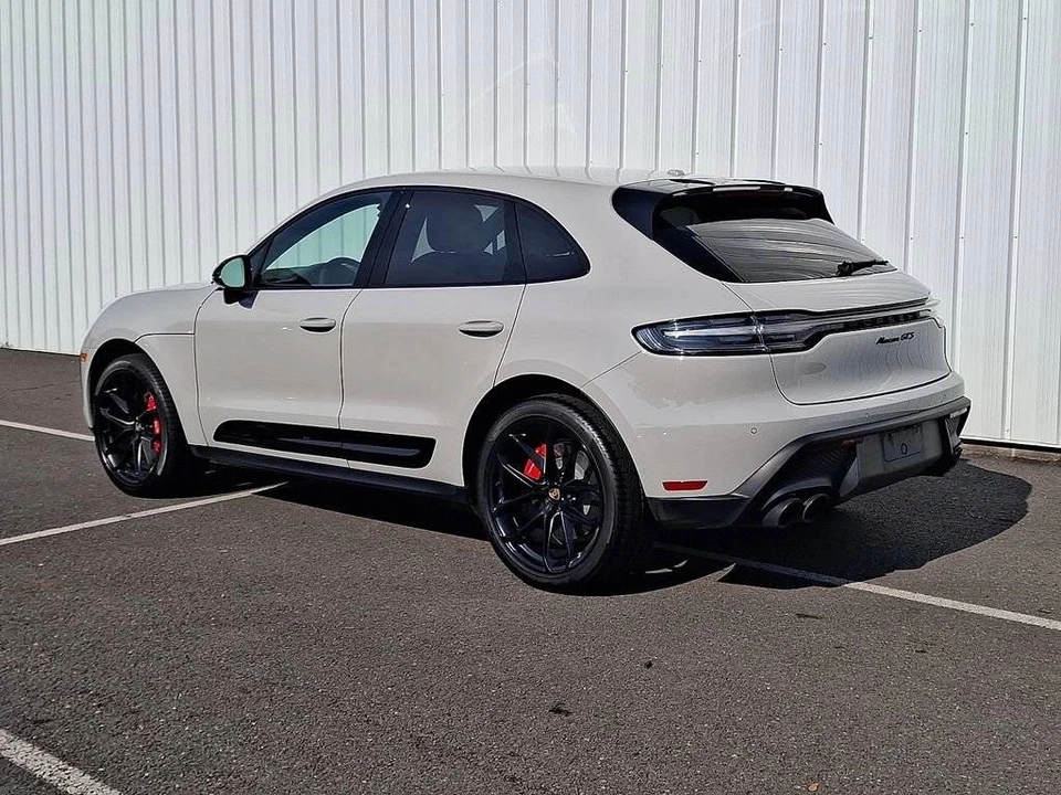 2024 Porsche Macan GTS - Image 3 of 5