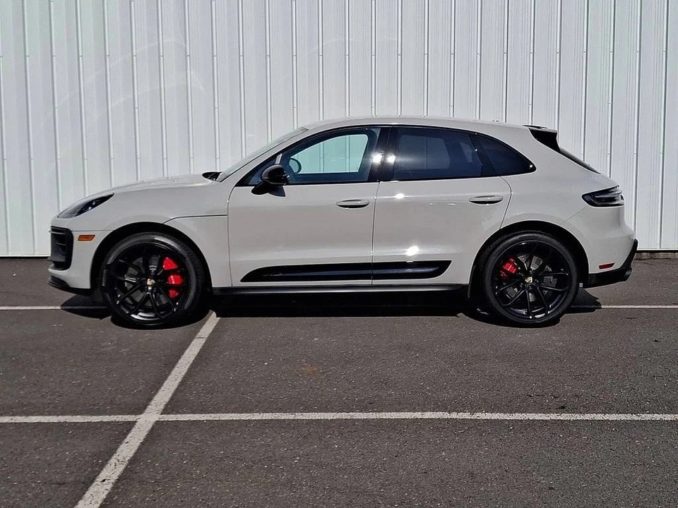 2024 Porsche Macan GTS - Image 2 of 5
