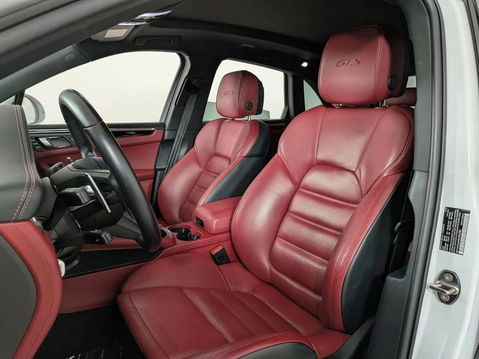 2024 Porsche Macan GTS - Image 5 of 5