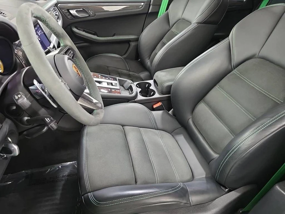 2024 Porsche Macan GTS - Image 5 of 5