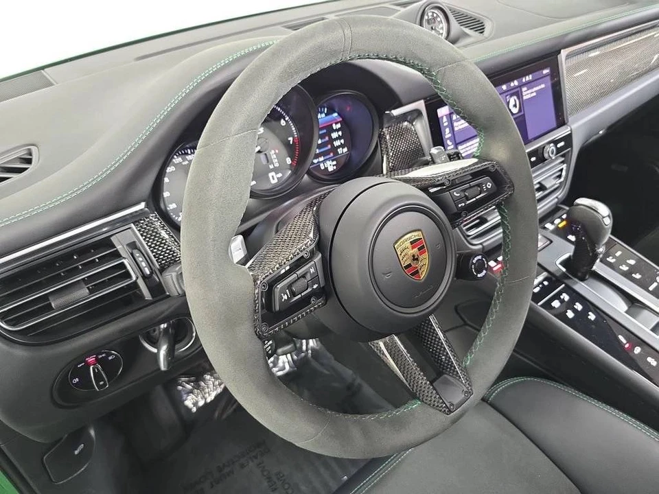 2024 Porsche Macan GTS - Image 4 of 5
