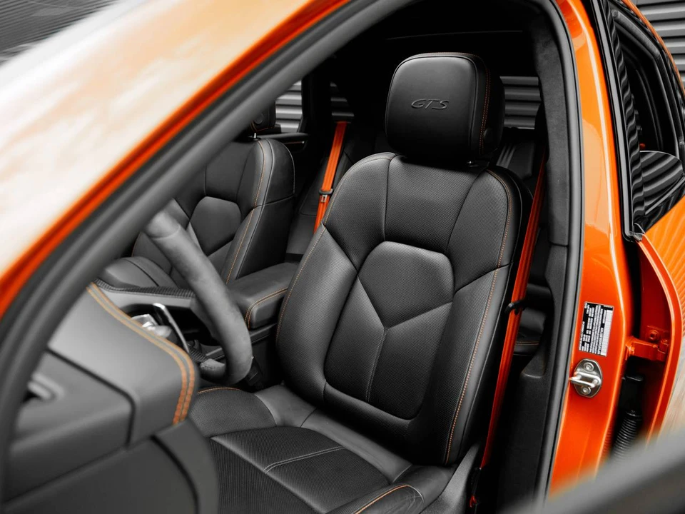 2024 Porsche Macan GTS - Image 5 of 5