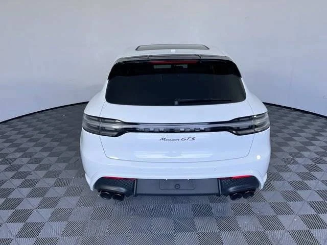 2024 Porsche Macan GTS - Image 4 of 5