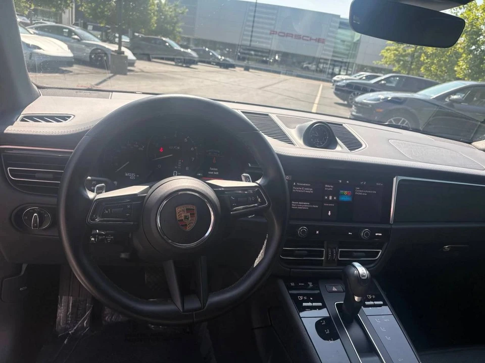 2024 Porsche Macan GTS - Image 5 of 5