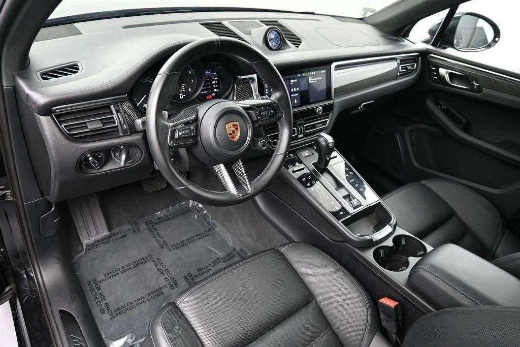 2024 Porsche Macan GTS - Image 4 of 5