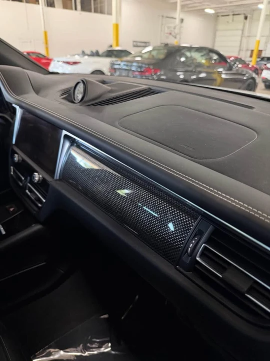 2024 Porsche Macan GTS - Image 7 of 8