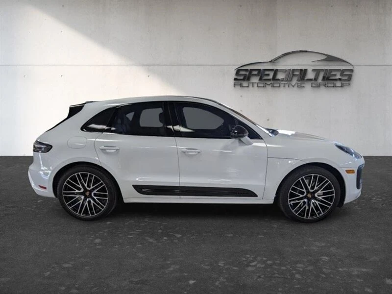 2024 Porsche Macan GTS - Image 11 of 20