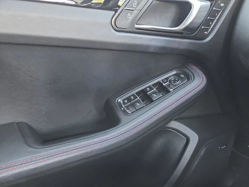 2024 Porsche Macan GTS - Image 12 of 20