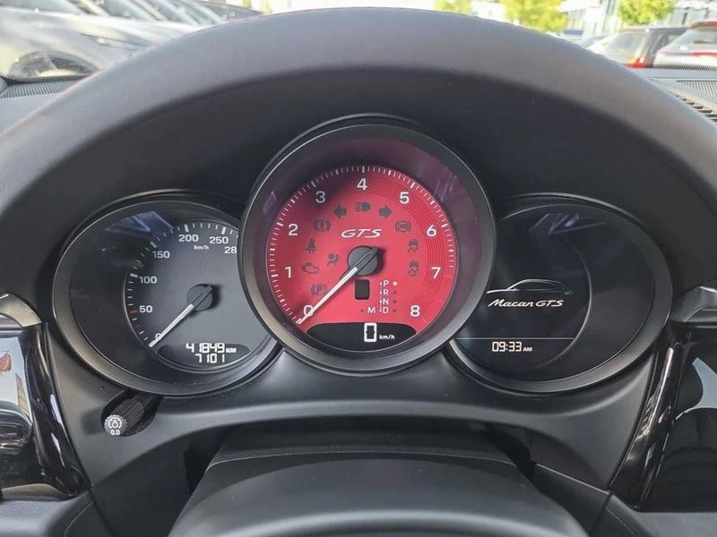 2024 Porsche Macan GTS - Image 10 of 20