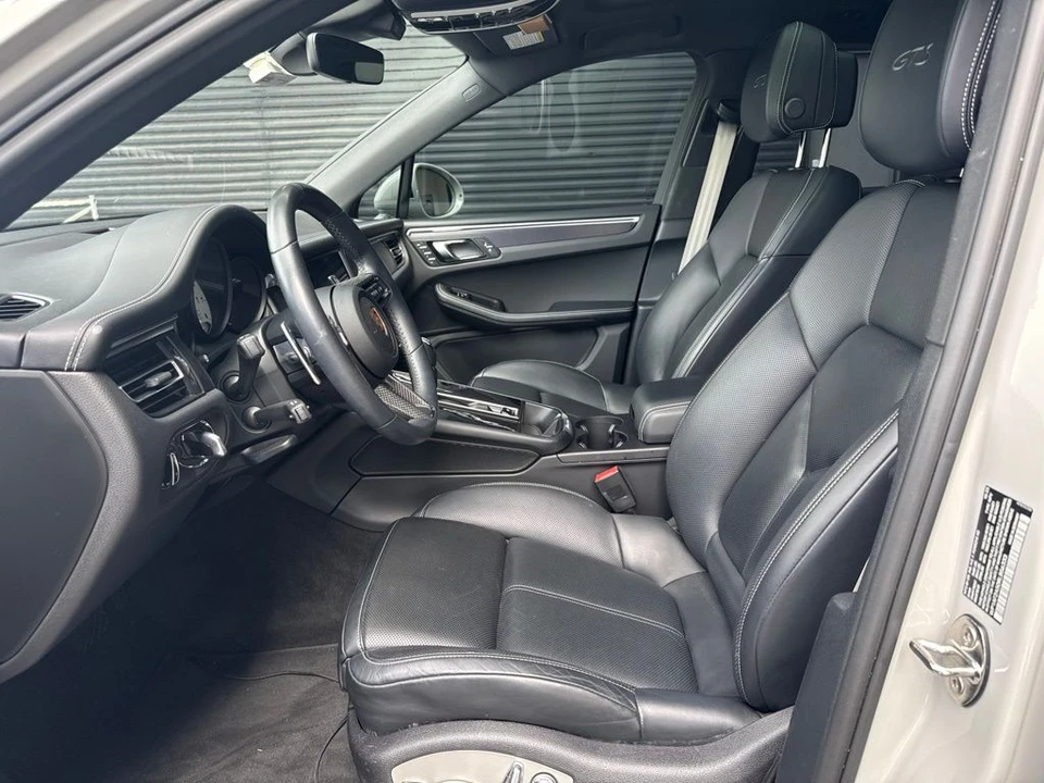 2024 Porsche Macan GTS - Image 5 of 5