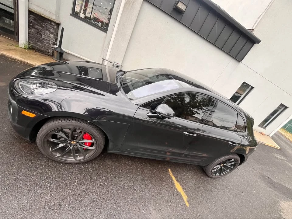 2024 Porsche Macan GTS - Image 9 of 14