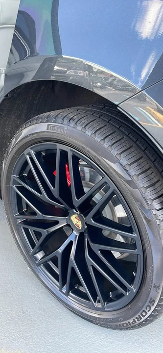 2024 Porsche Macan GTS - Image 8 of 16