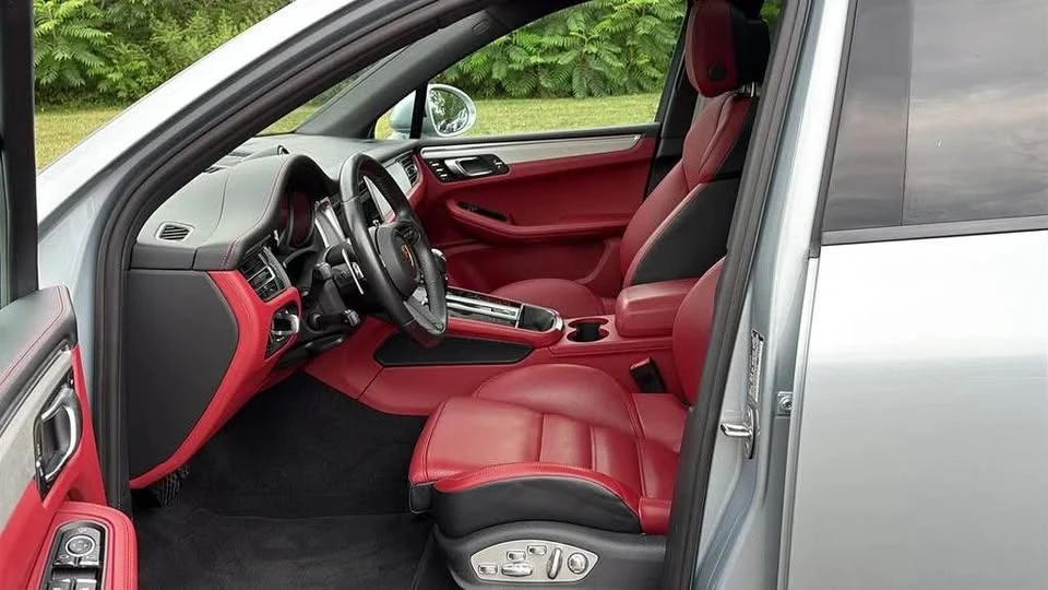 2024 Porsche Macan GTS - Image 9 of 17