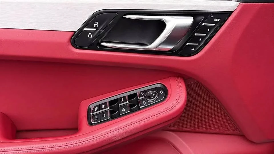 2024 Porsche Macan GTS - Image 8 of 17