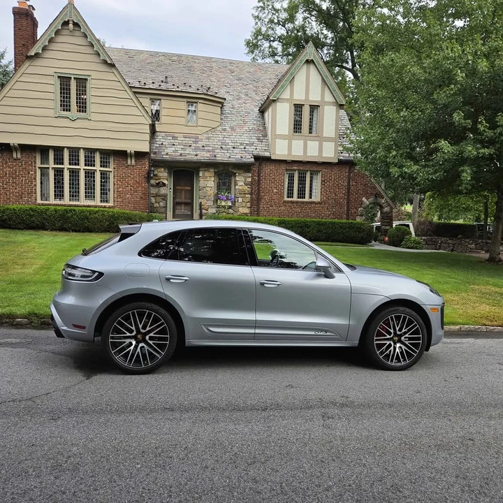 2024 Porsche Macan GTS - Image 10 of 20