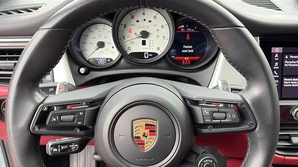 2024 Porsche Macan GTS - Image 11 of 17