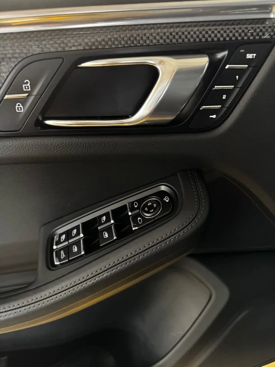 2024 Porsche Macan GTS - Image 11 of 15