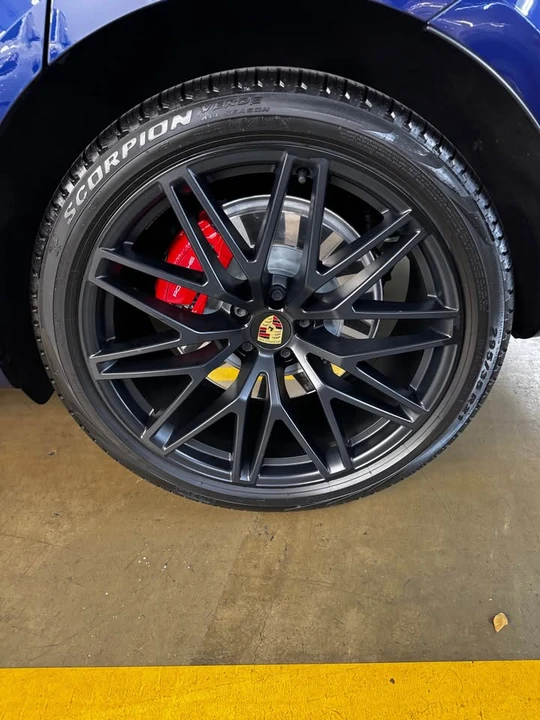2024 Porsche Macan GTS - Image 14 of 15