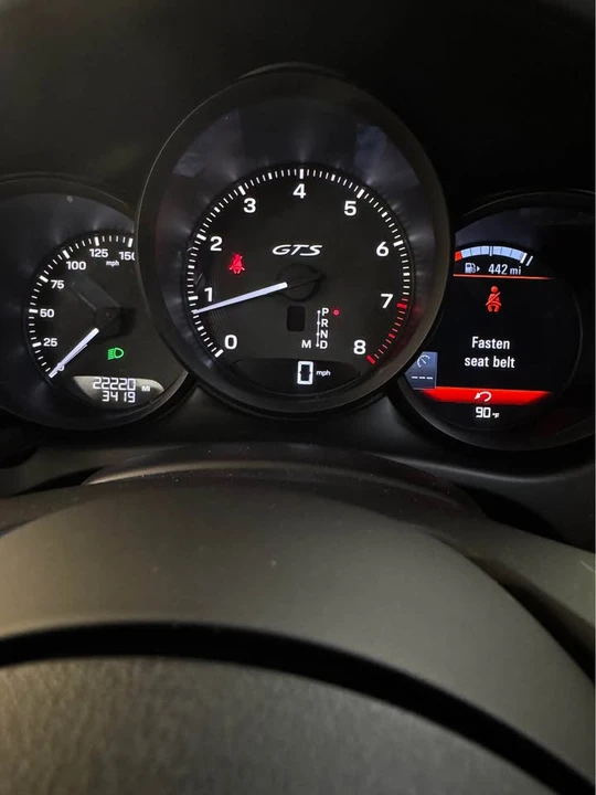 2024 Porsche Macan GTS - Image 10 of 15