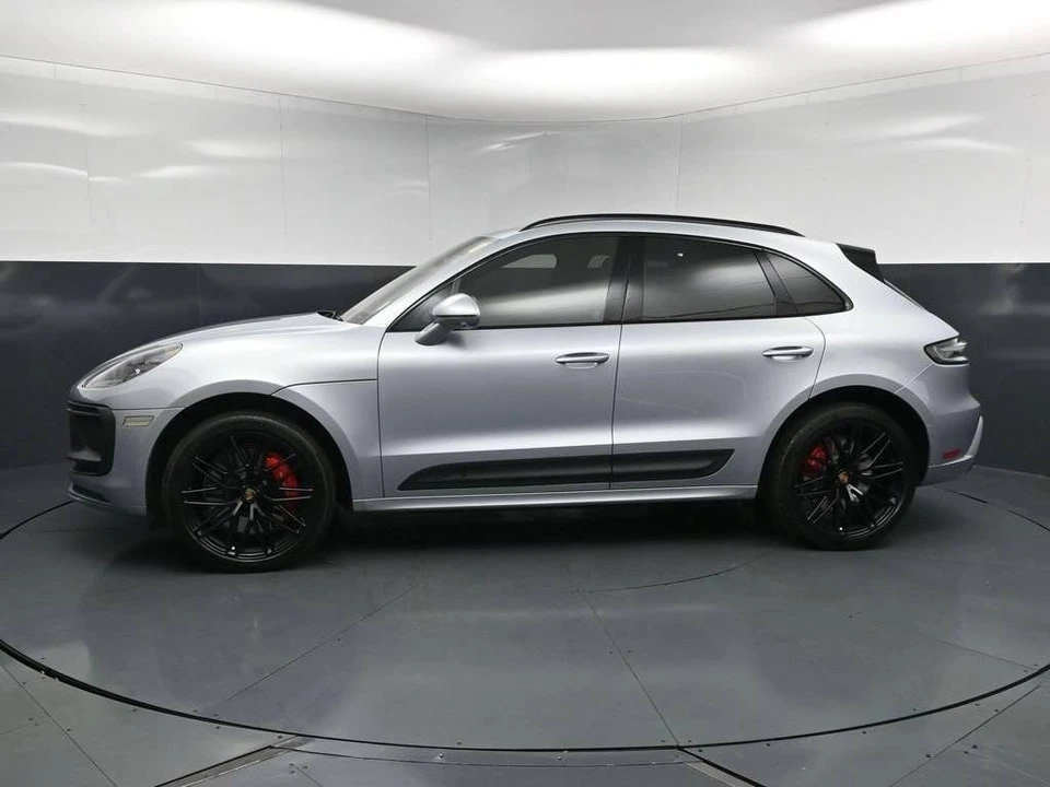 2024 Porsche Macan GTS - Image 2 of 4