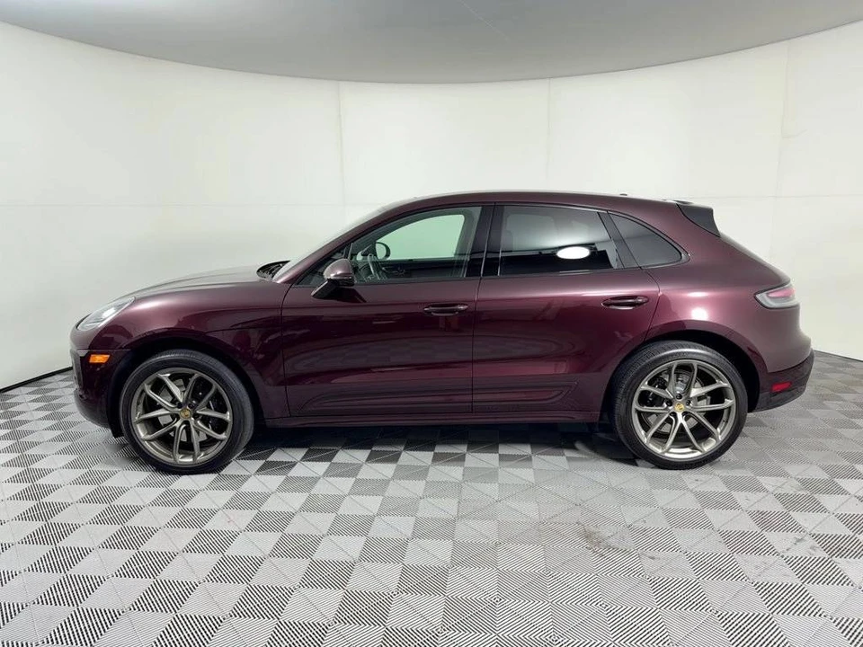 2024 Porsche Macan GTS - Image 2 of 4