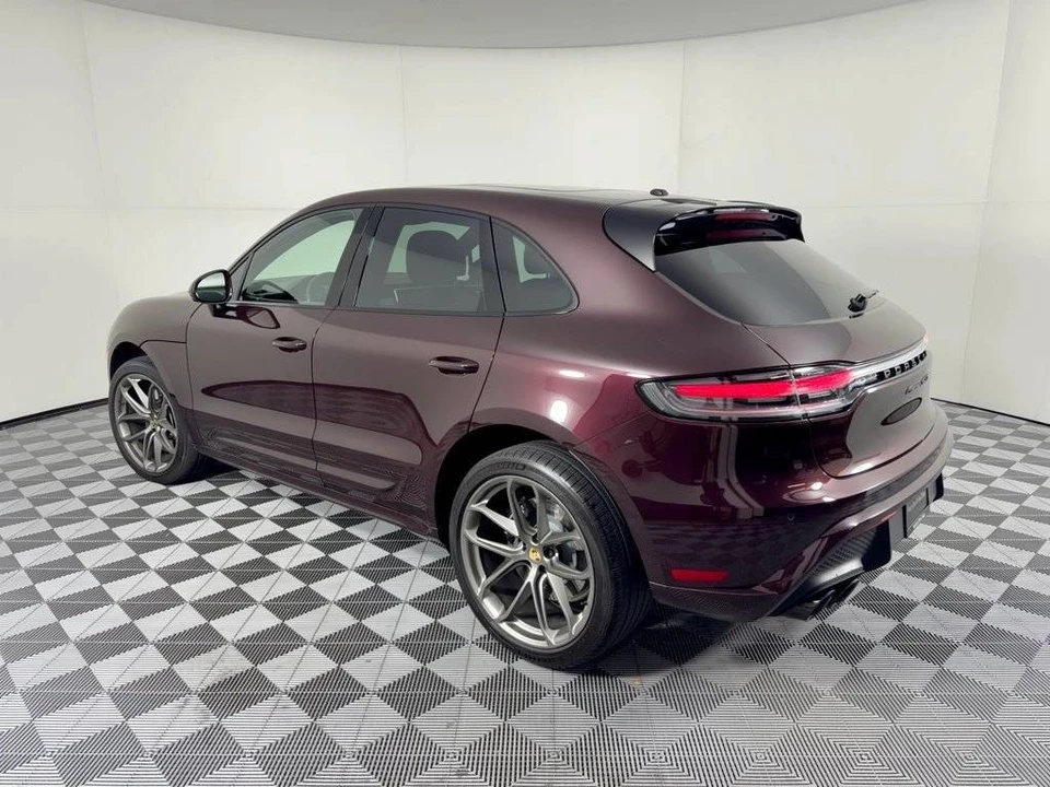 2024 Porsche Macan GTS - Image 3 of 4