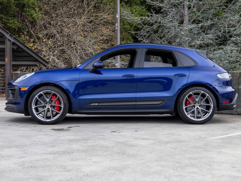 2024 Porsche Macan GTS - Image 2 of 4