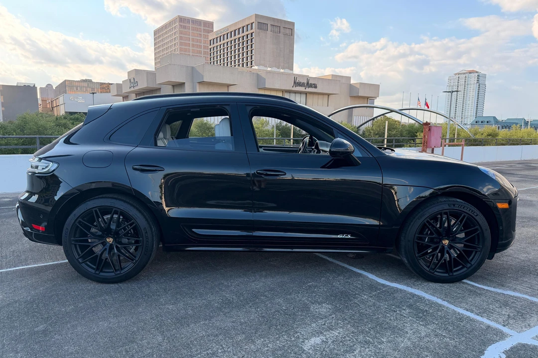 2024 Porsche Macan GTS - Image 3 of 31