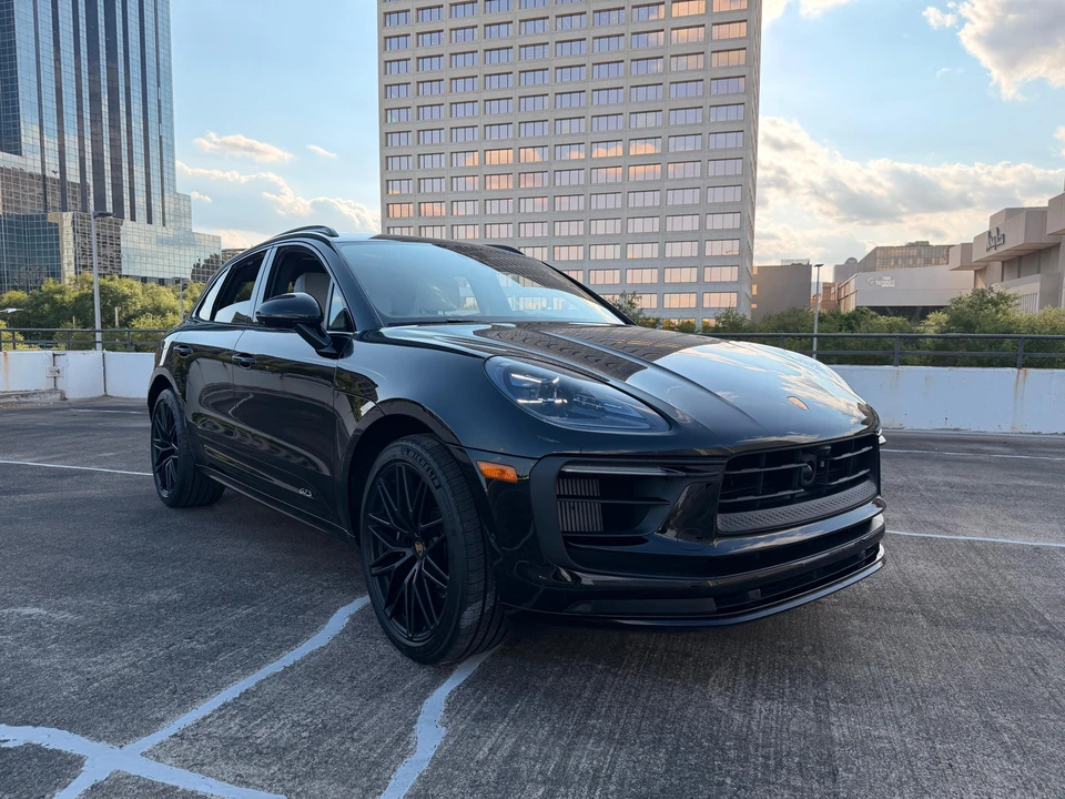 2024 Porsche Macan GTS - Image 18 of 31