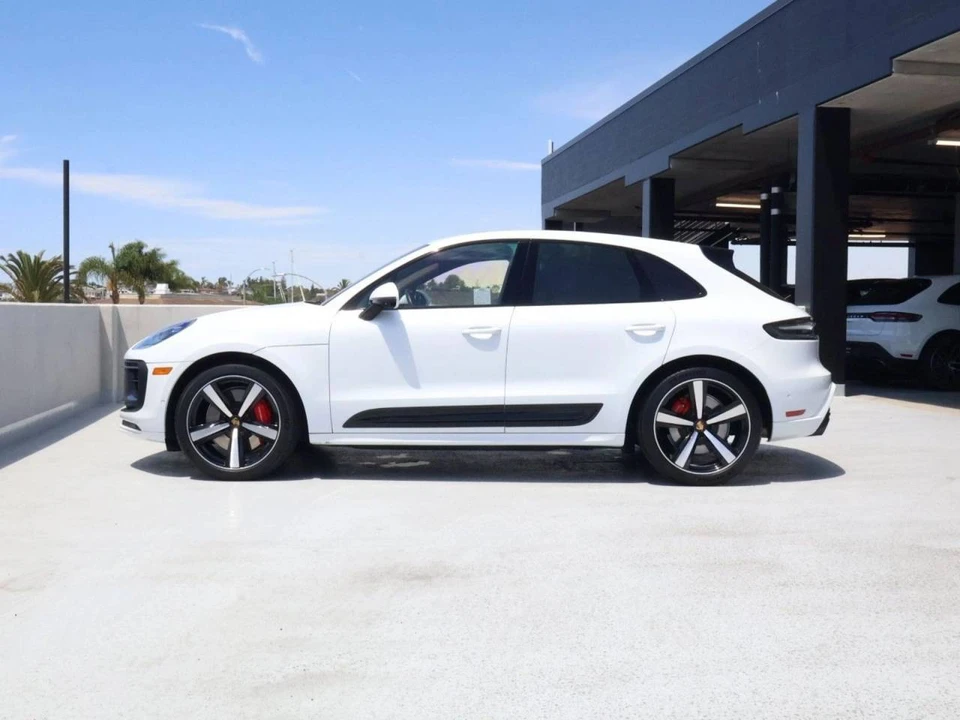 2024 Porsche Macan GTS - Image 2 of 4