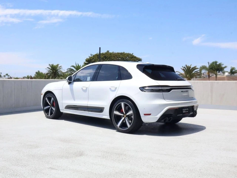 2024 Porsche Macan GTS - Image 3 of 4