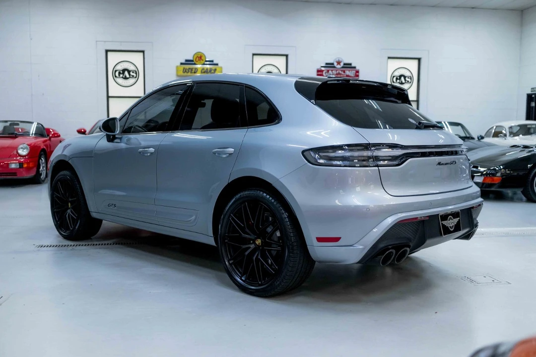 2024 Porsche Macan GTS - Image 9 of 12