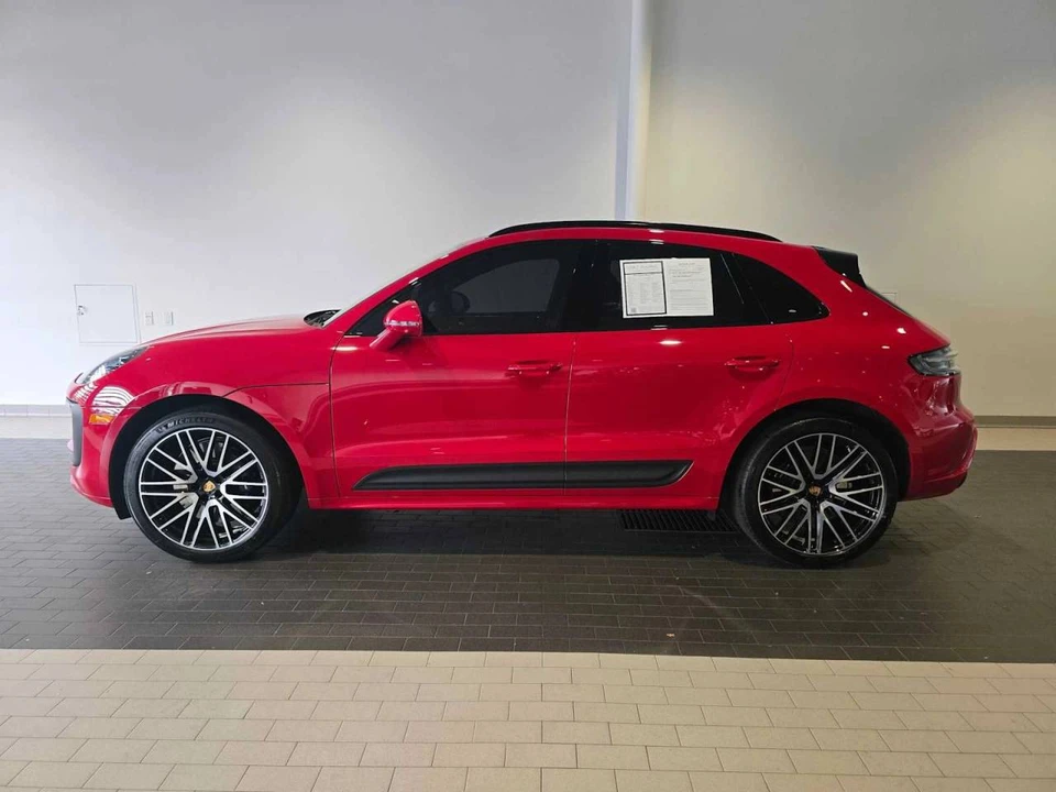 2024 Porsche Macan GTS - Image 2 of 4