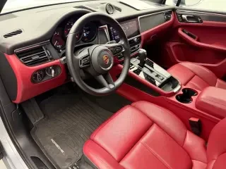 2024 Porsche Macan GTS - Image 29 of 31