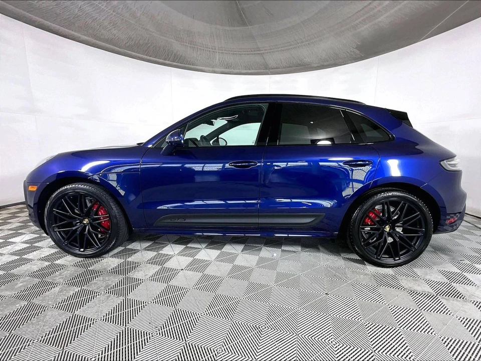2024 Porsche Macan GTS - Image 2 of 4