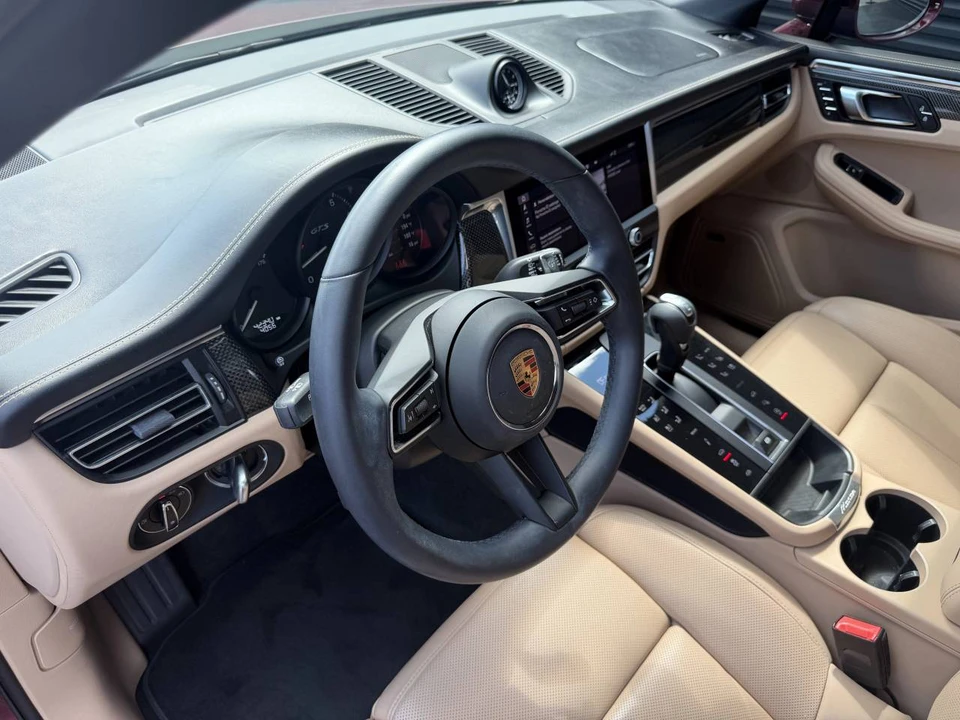 2024 Porsche Macan GTS - Image 4 of 4