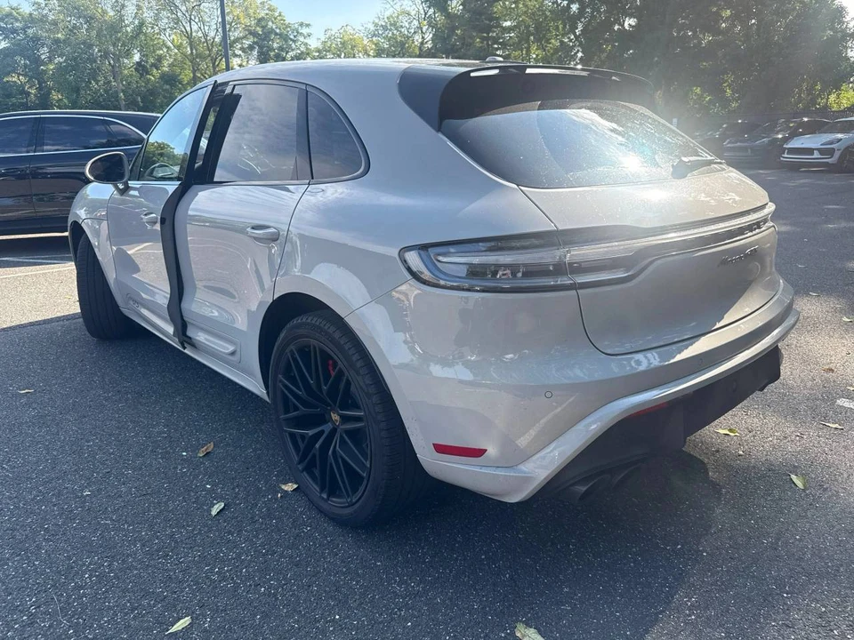 2024 Porsche Macan GTS - Image 4 of 4