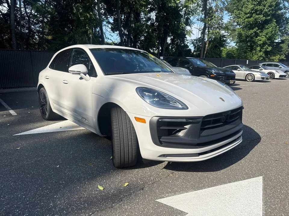 2024 Porsche Macan GTS - Image 2 of 4