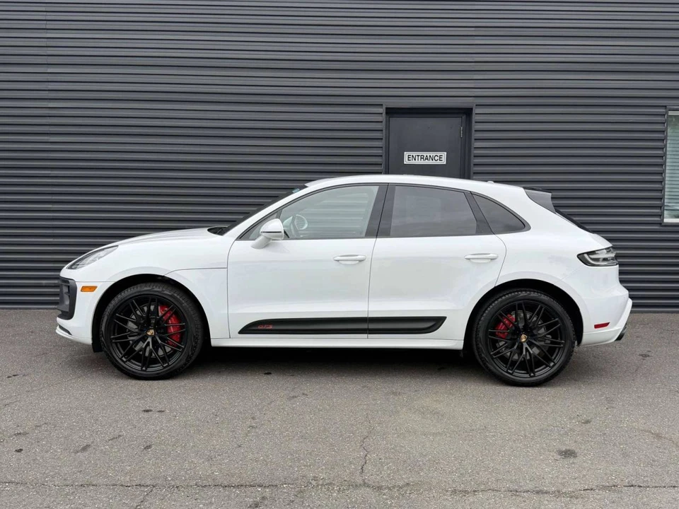 2024 Porsche Macan GTS - Image 3 of 4